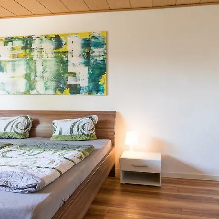 Villa-doerr 100 M² + 1500m² Garten Apartment Woerrstadt