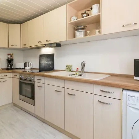 Villa-doerr 100 M² + 1500m² Garten Apartment *
